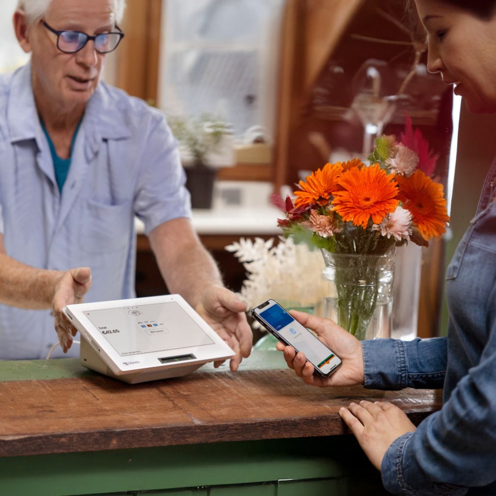 florist checking tablet